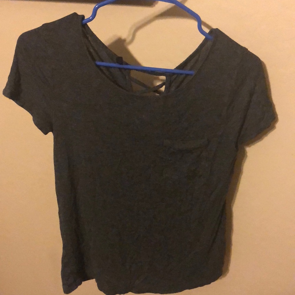 Gray t shirt